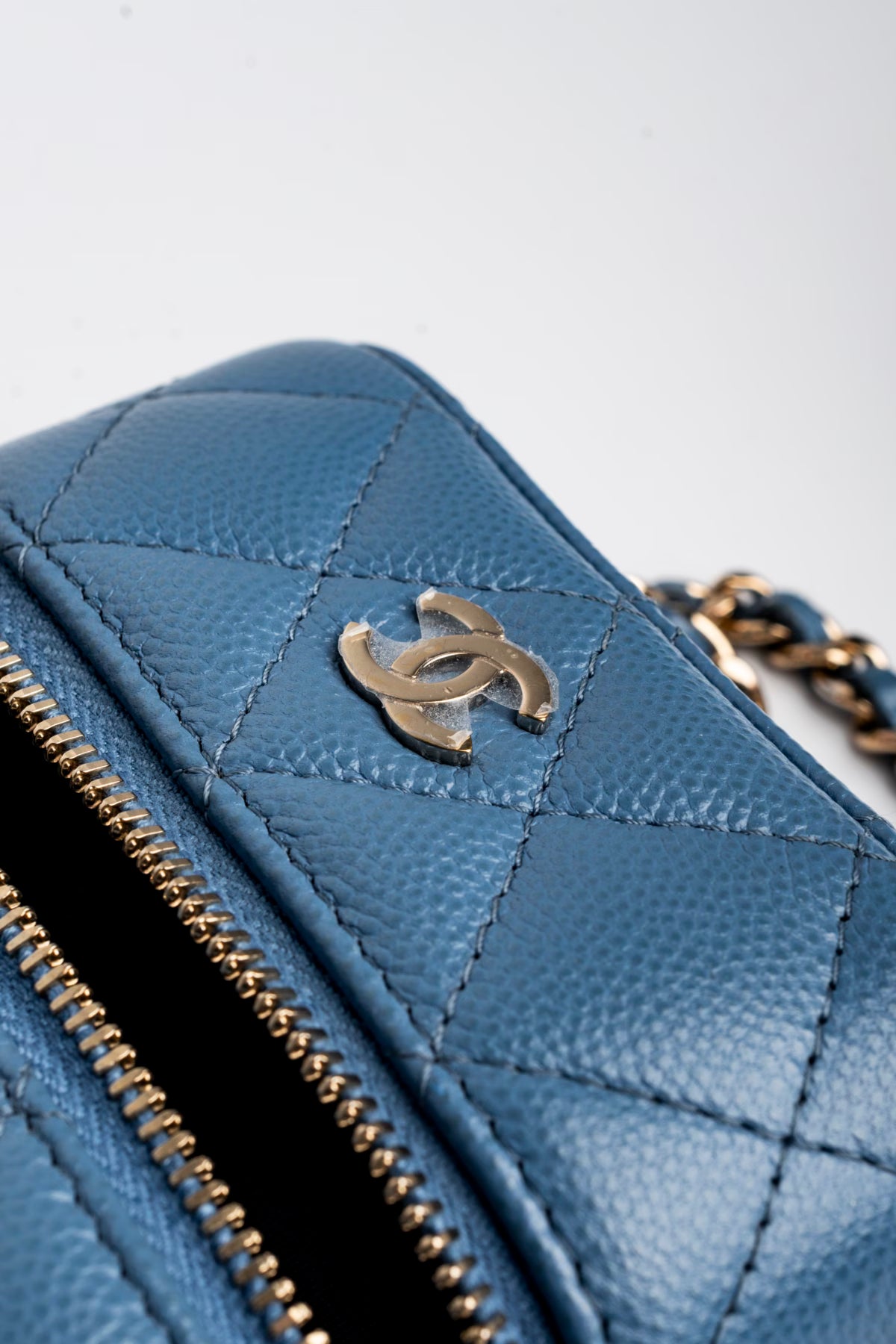 Çantë Vertikale Chanel Caviar Vanity