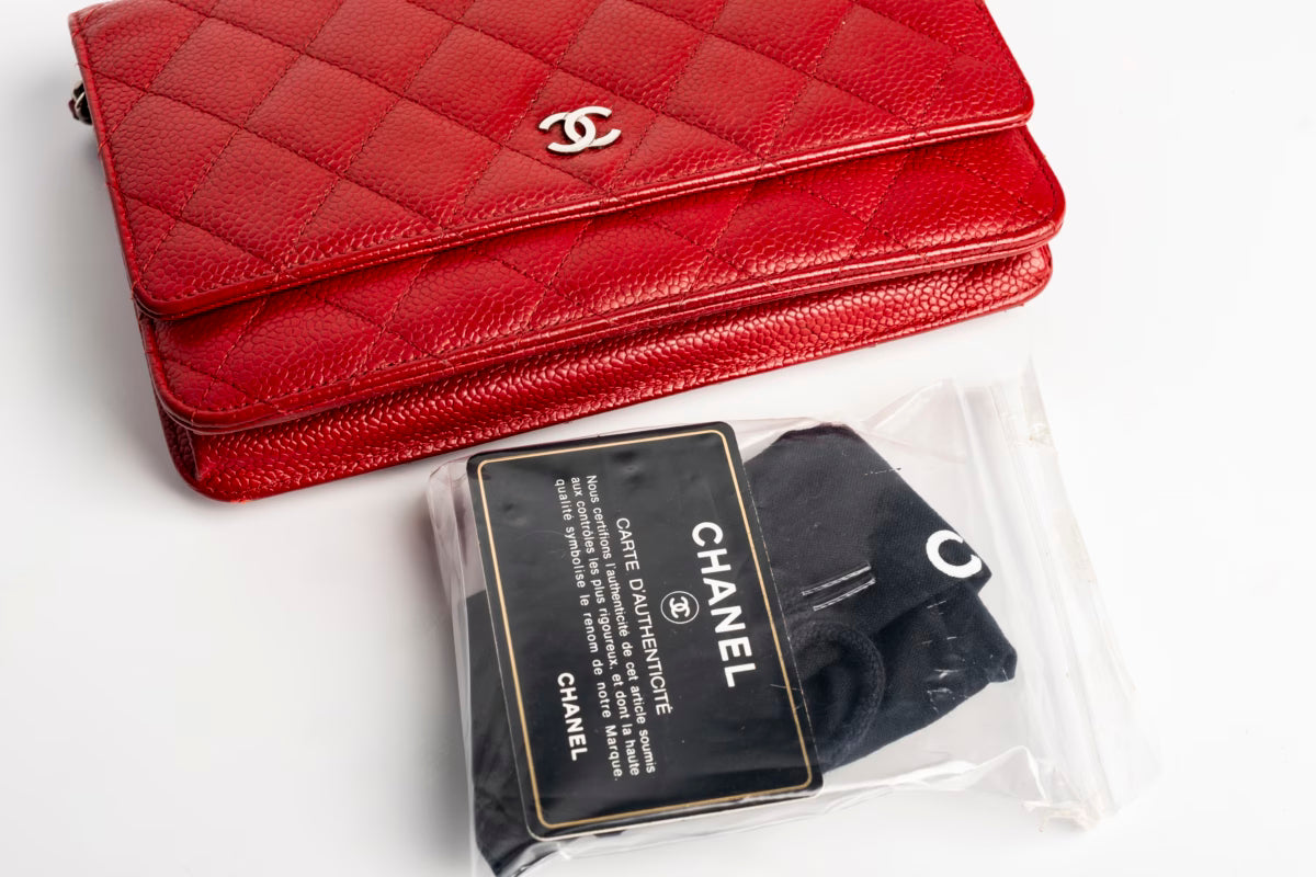 Chanel Caviar Classic Wallet On Chain
