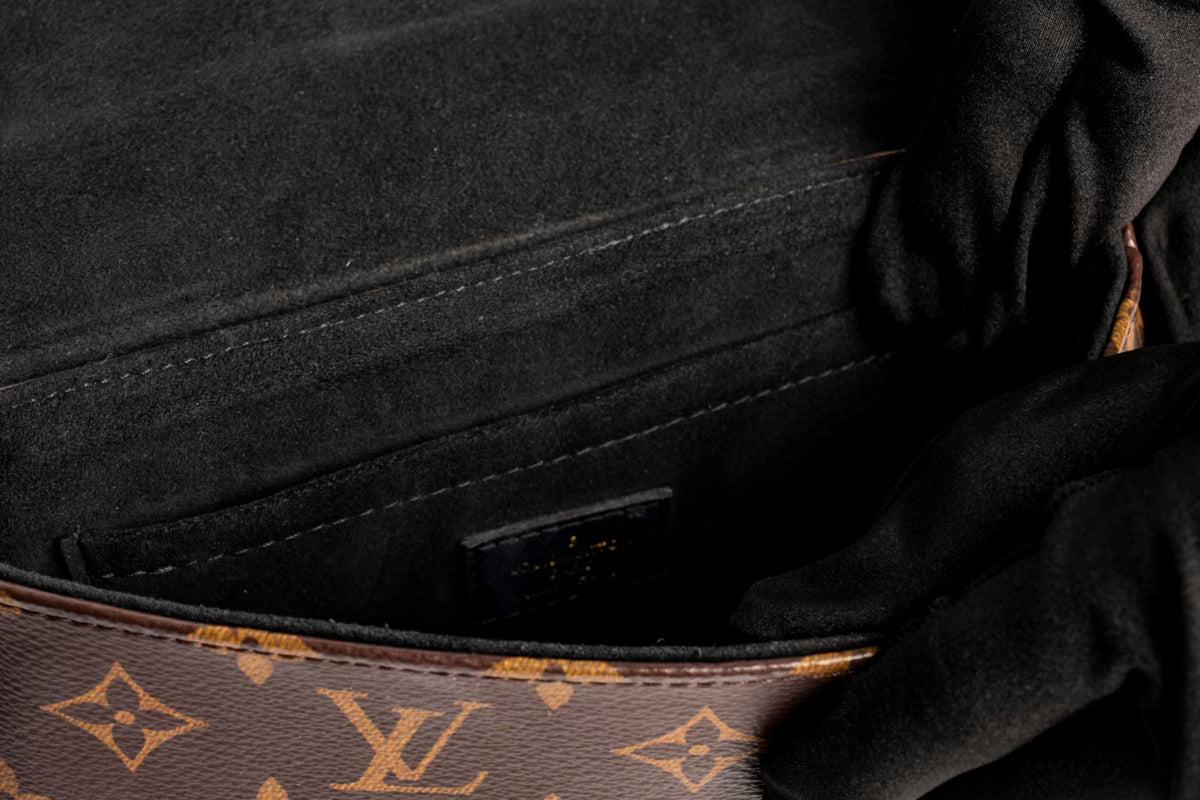 Çantë Dore Louis Vuitton Locky Monogram Canvas