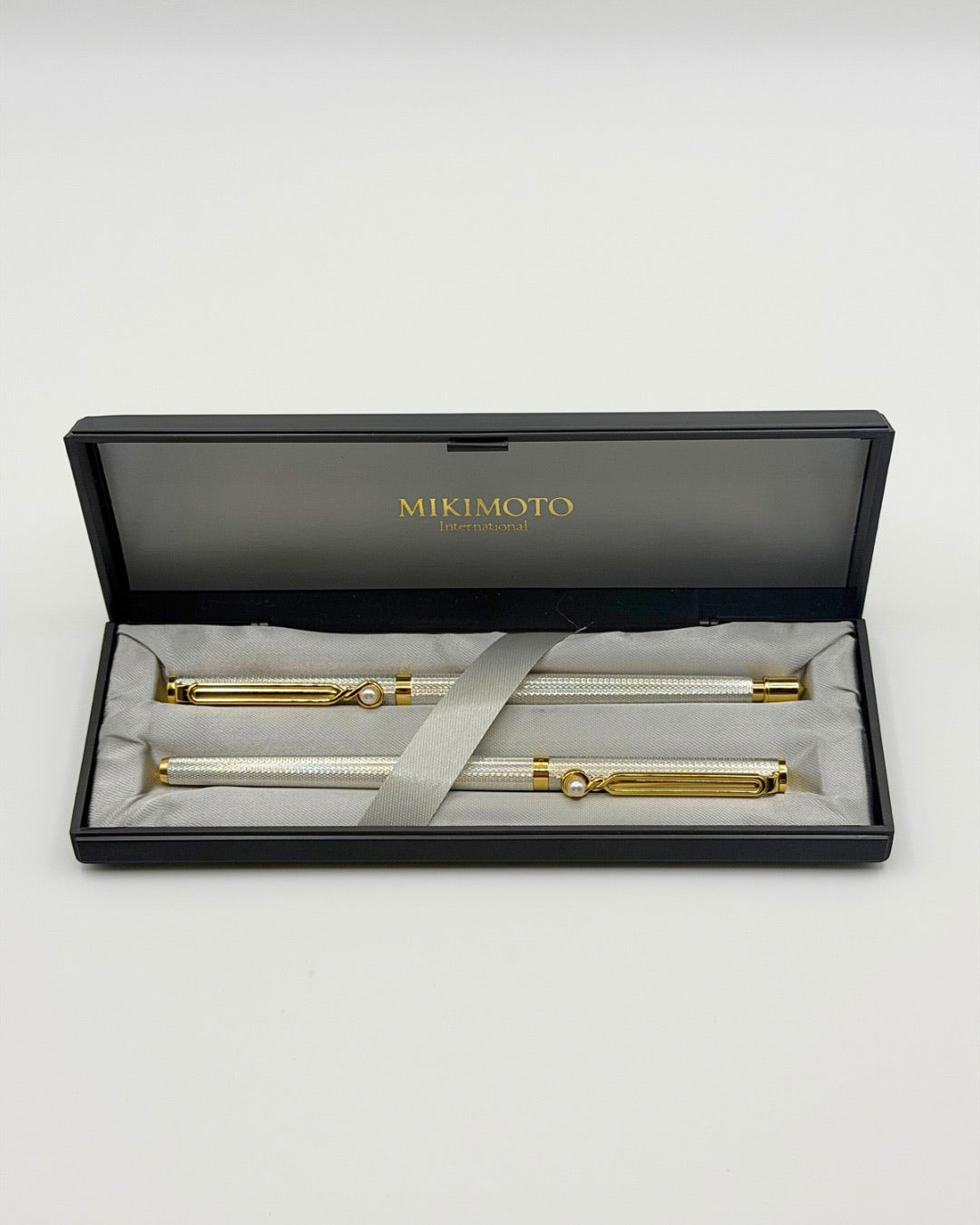 Mikimoto Ballpoint pen and pencil set