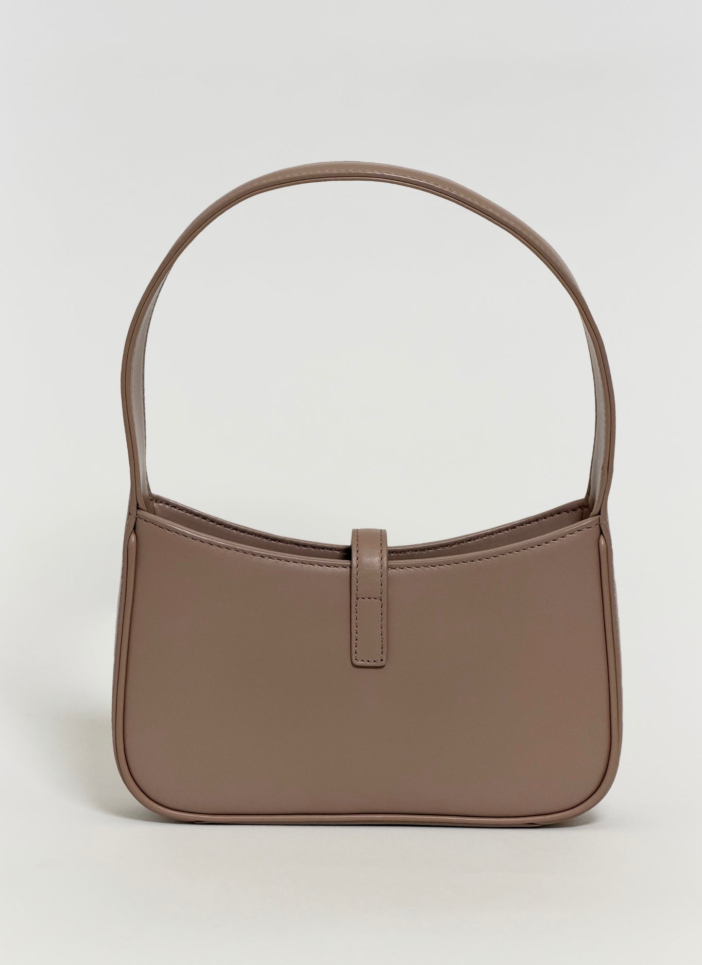 Saint Laurent LE 5 A 7