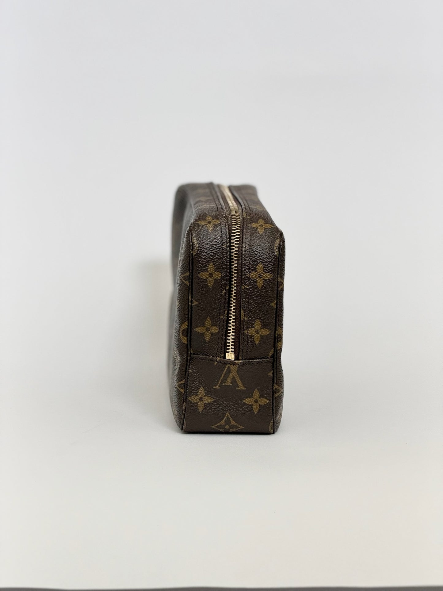 Louis Vuitton Monogram Truth Toilette 23