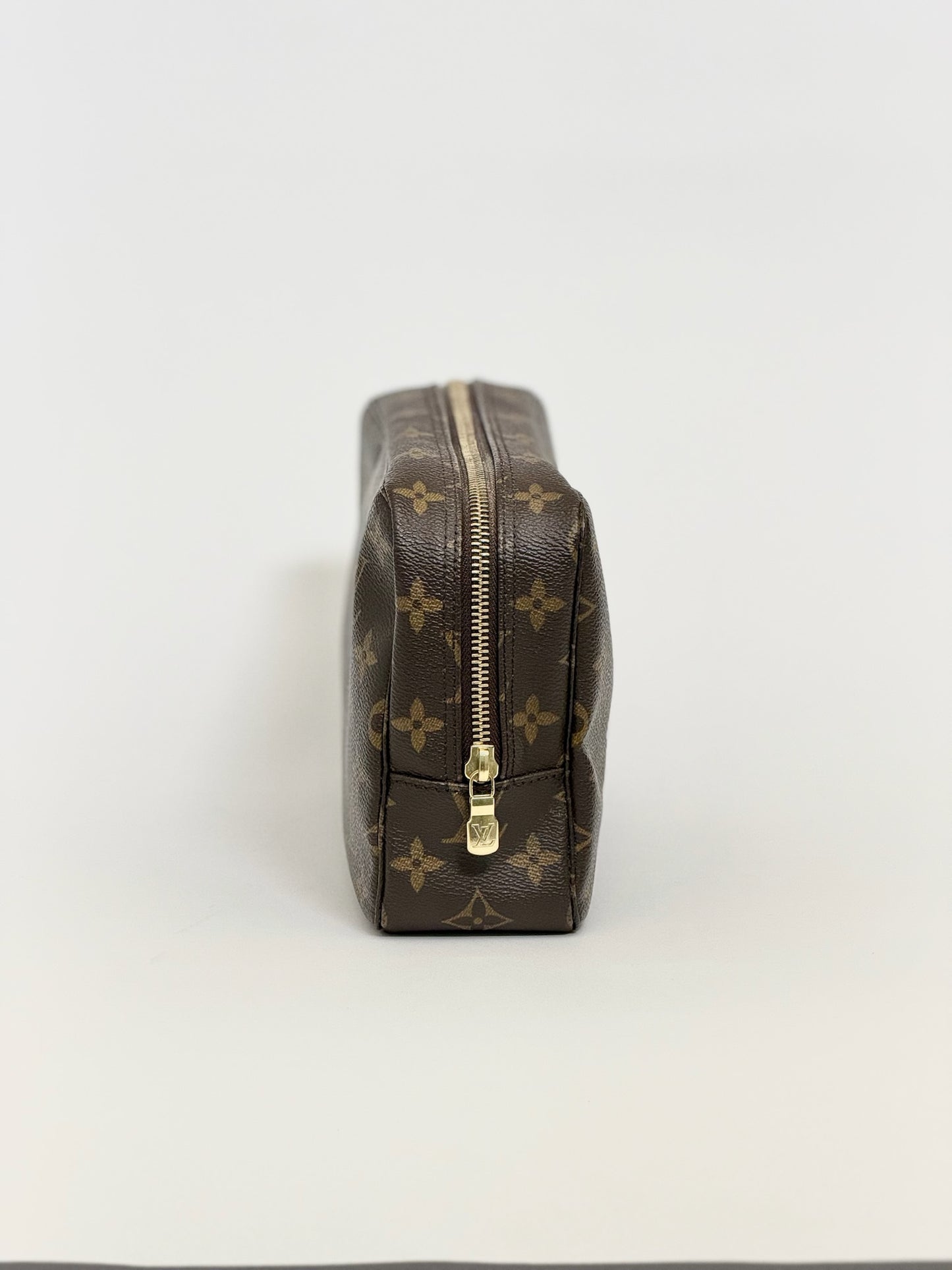 Louis Vuitton Monogram Truth Toilette 23