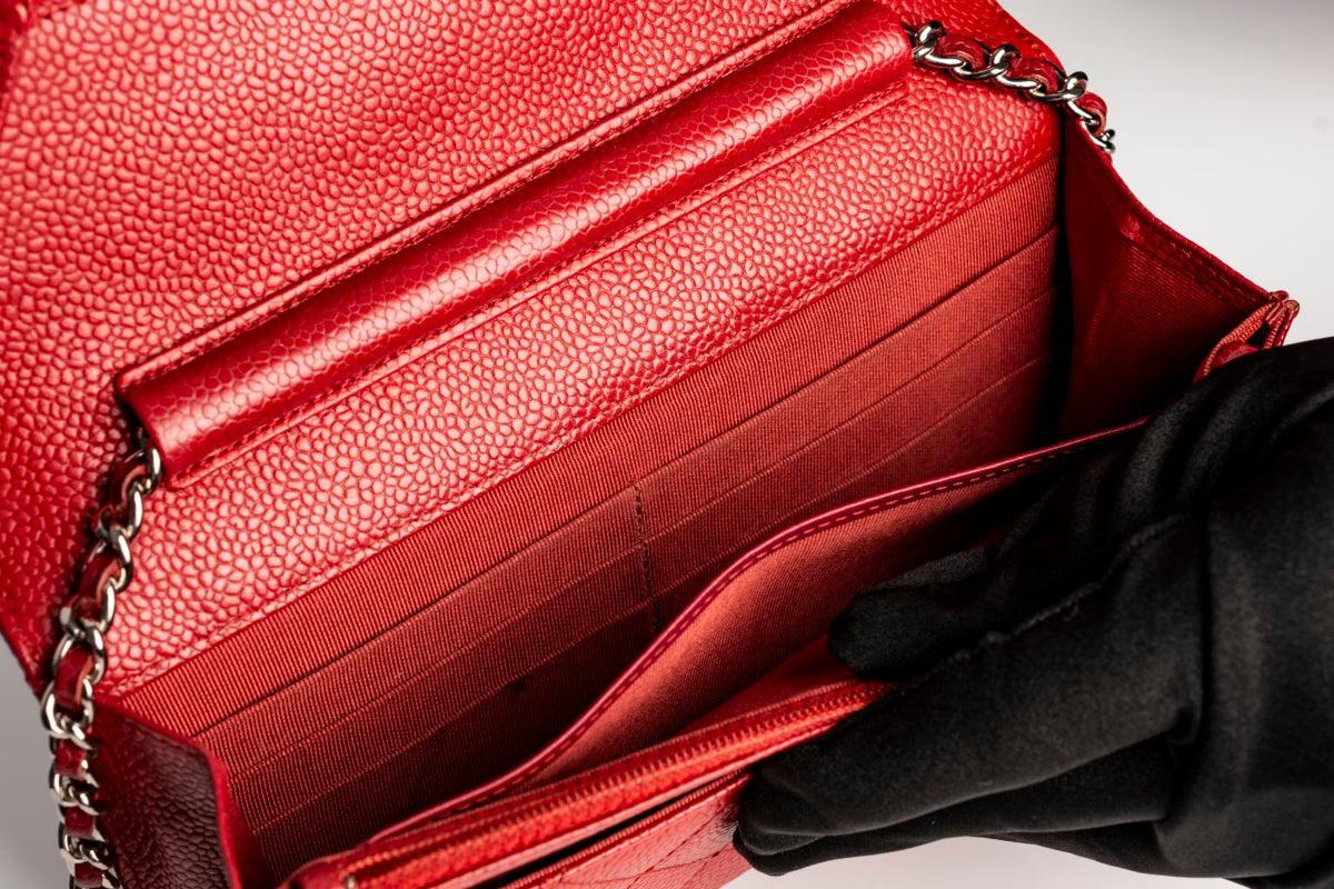 Chanel Caviar Classic Wallet On Chain
