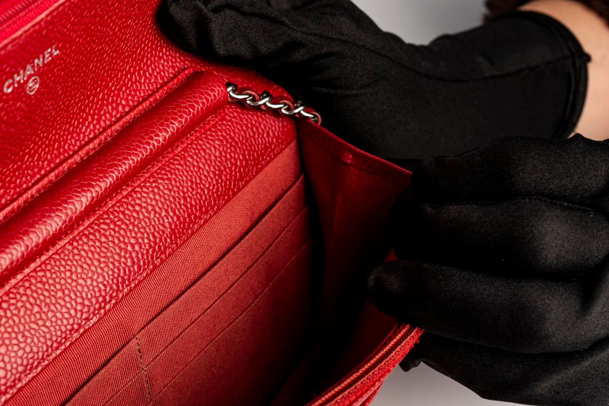 Chanel Caviar Classic Wallet On Chain