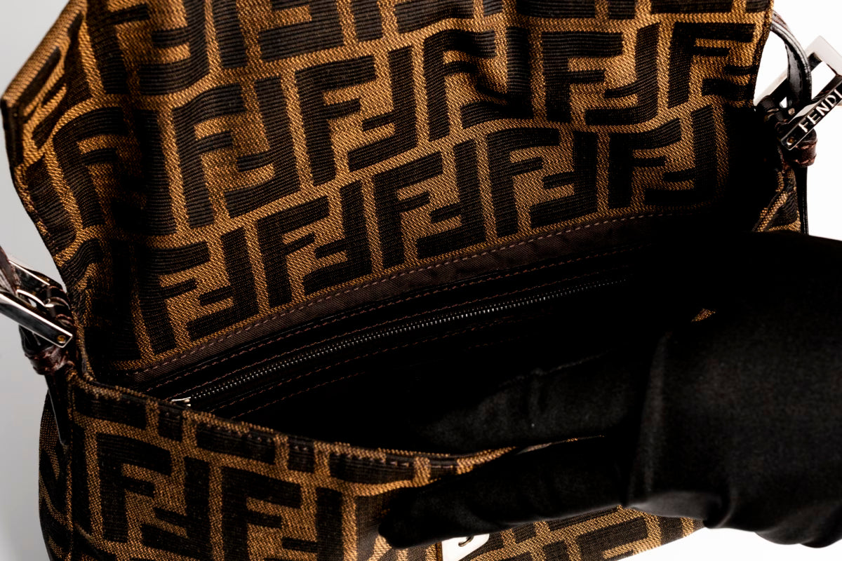 Çantë Fendi Mini Zucca Canvas Baguette